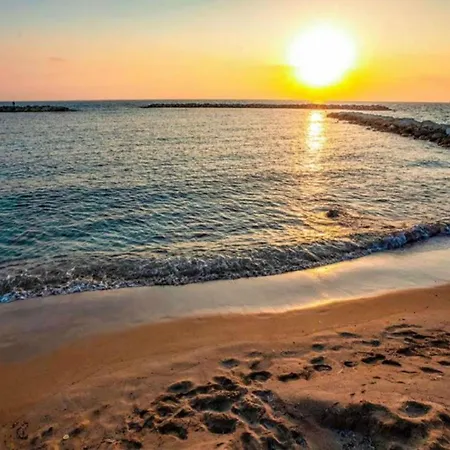 H&o Regina Seaside Nest *
