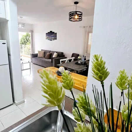 Apartament H&o Regina Seaside Nest Paphos