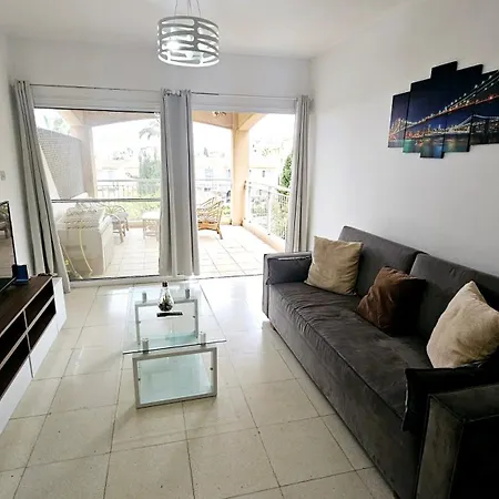 Lägenhet H&o Regina Garden Ap New In Paphos!