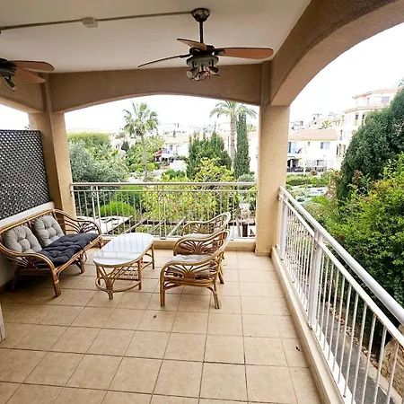 Apartment H&o Regina Seaside Nest Paphos