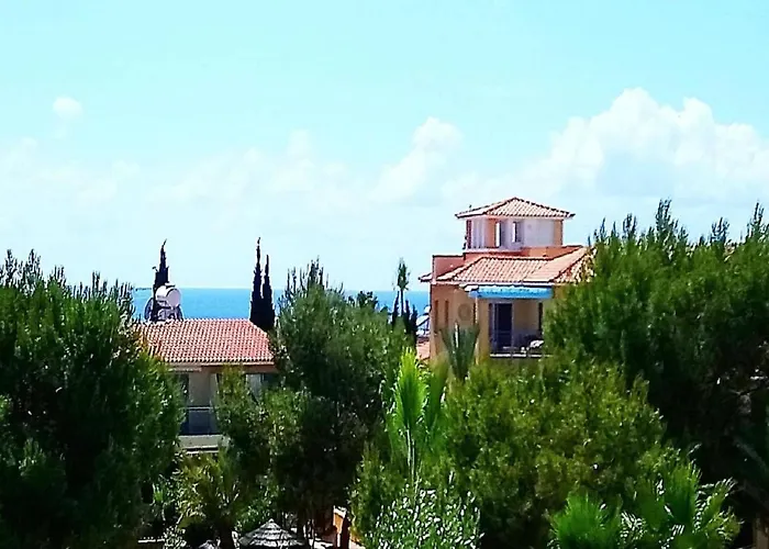 Lejlighed H&o Regina Garden Ap New In Paphos!