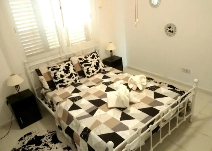 H&o Regina Garden Ap New In Paphos! Lejlighed