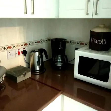 Daire H&o Regina Garden Ap New In Paphos!