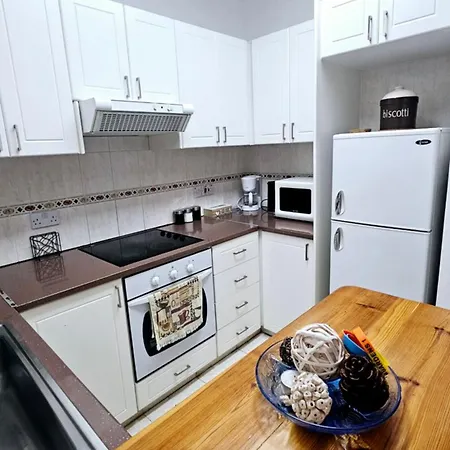 H&o Regina Seaside Nest