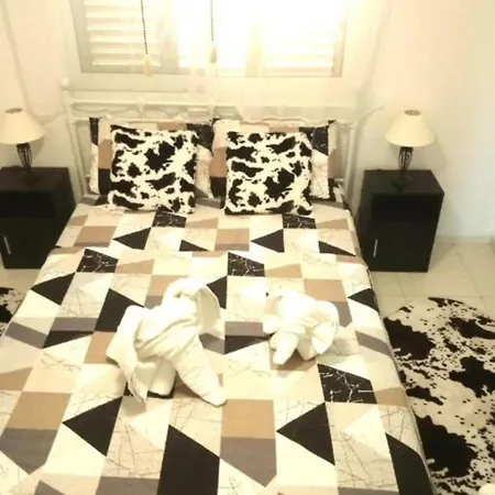 דירה H&o Regina Garden Ap New In Paphos! *