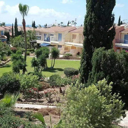 דירה H&o Regina Garden Ap New In Paphos! *